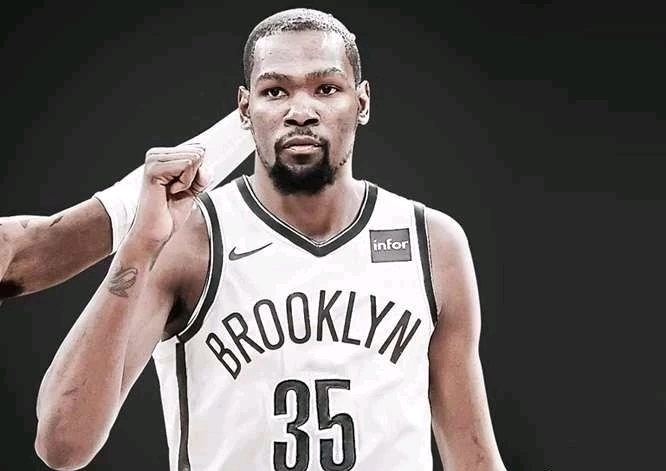 巴萨踢球 巴萨踢球