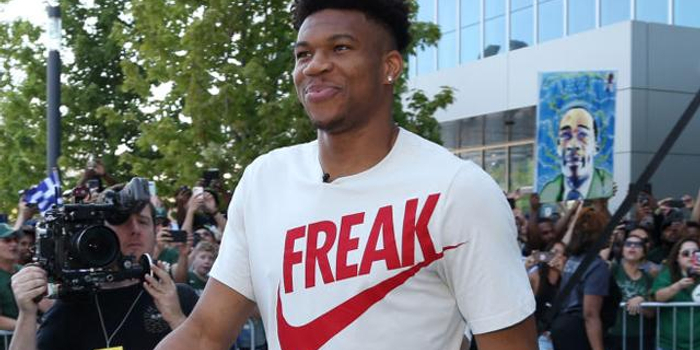 尔牵制下 尔牵制下